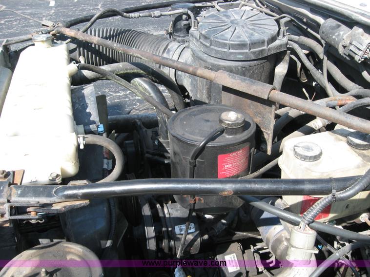 image for item 2023 1999 Ford F800 box van