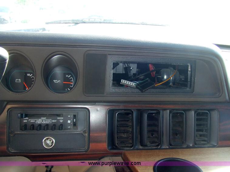 image for item 2099 1997 Dodge Ram Van B2500 SE Mark III econo van