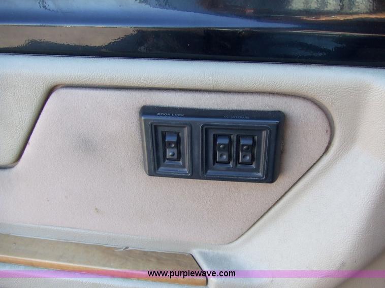 image for item 2099 1997 Dodge Ram Van B2500 SE Mark III econo van