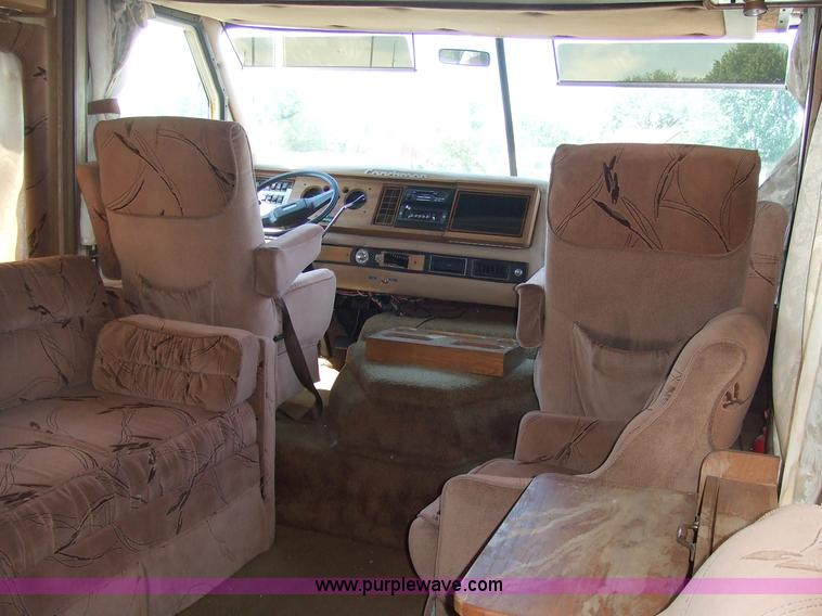 image for item 2101 1985 Chevrolet 34' Coachmen MHRV camper