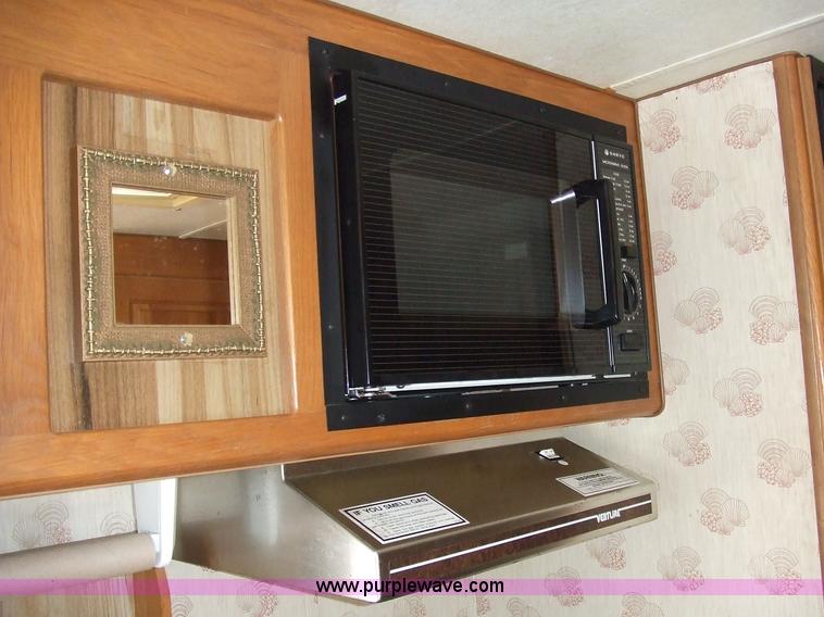 image for item 2101 1985 Chevrolet 34' Coachmen MHRV camper