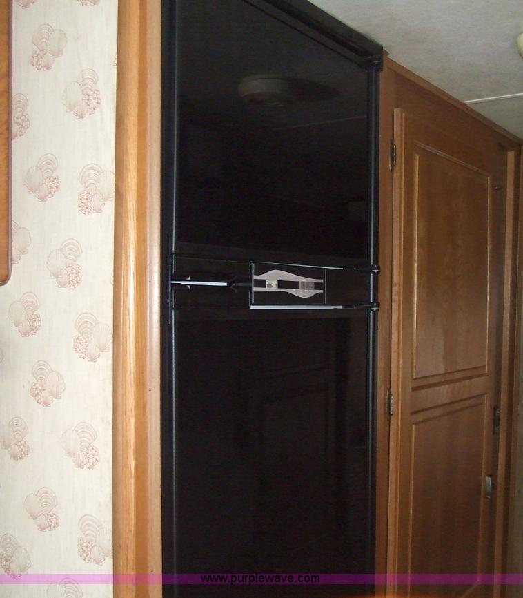 image for item 2101 1985 Chevrolet 34' Coachmen MHRV camper