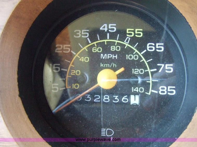 image for item 2101 1985 Chevrolet 34' Coachmen MHRV camper