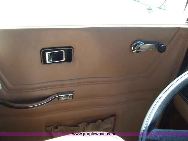 image for item 2101 1985 Chevrolet 34' Coachmen MHRV camper