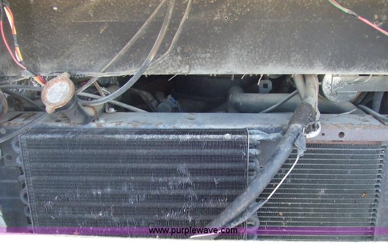 image for item 2101 1985 Chevrolet 34' Coachmen MHRV camper