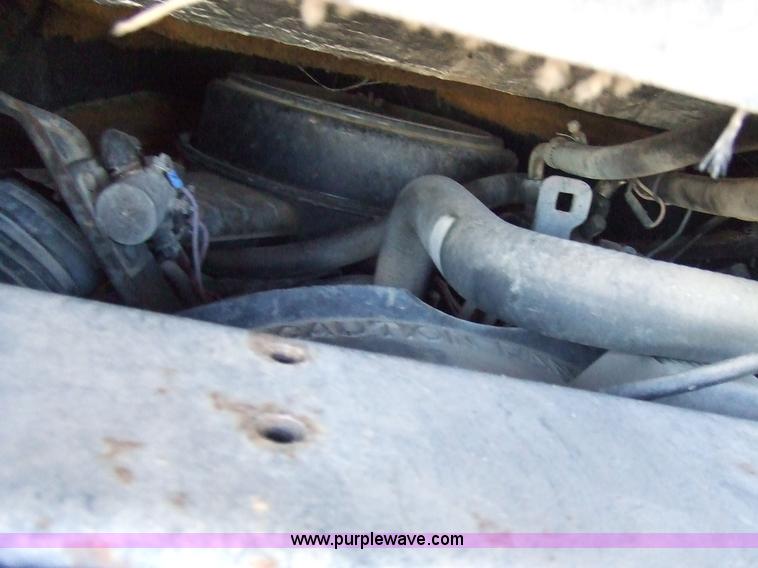 image for item 2101 1985 Chevrolet 34' Coachmen MHRV camper