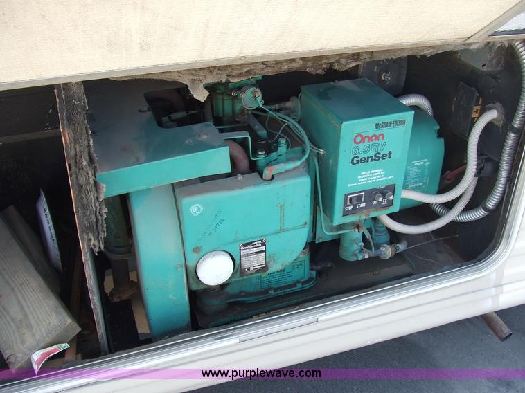 image for item 2101 1985 Chevrolet 34' Coachmen MHRV camper