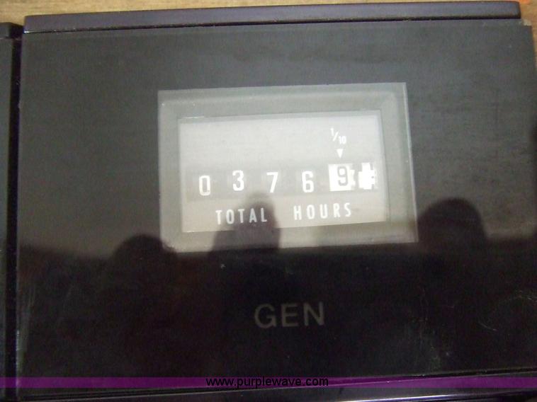 image for item 2101 1985 Chevrolet 34' Coachmen MHRV camper