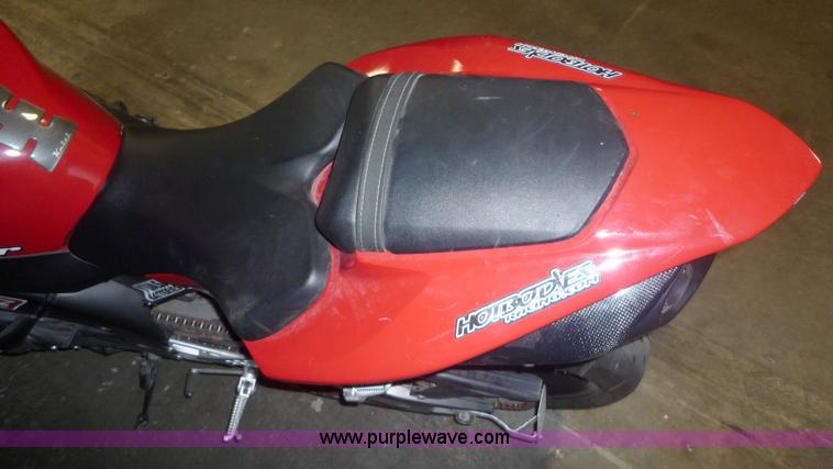 image for item 2150 2006 Yamaha YZF-R1 motorcycle