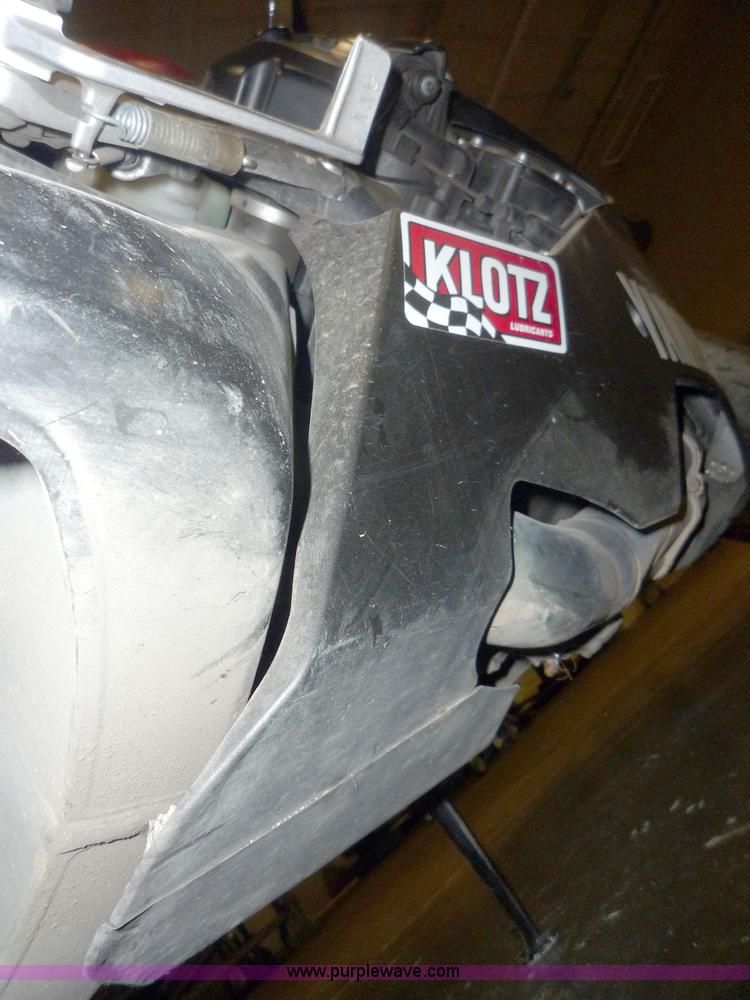 image for item 2150 2006 Yamaha YZF-R1 motorcycle