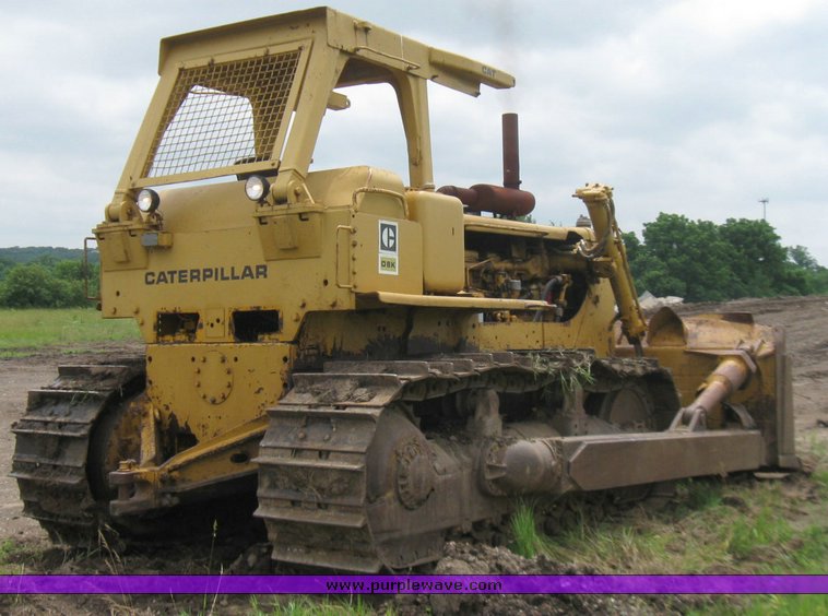 image for item 2218 1977 Caterpillar D8K dozer