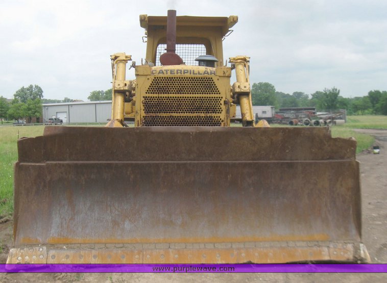 image for item 2218 1977 Caterpillar D8K dozer