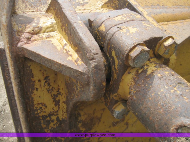 image for item 2218 1977 Caterpillar D8K dozer