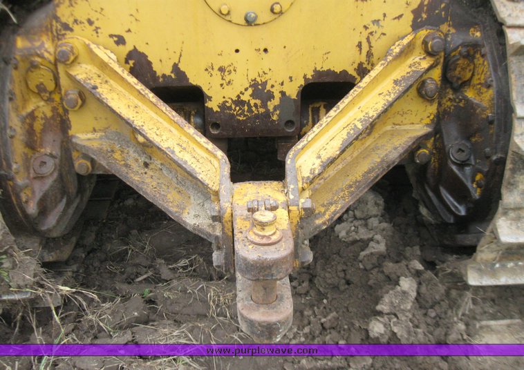 image for item 2218 1977 Caterpillar D8K dozer