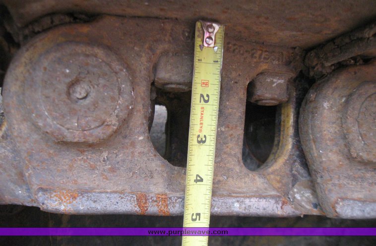 image for item 2220 2001 Cat 963C track loader