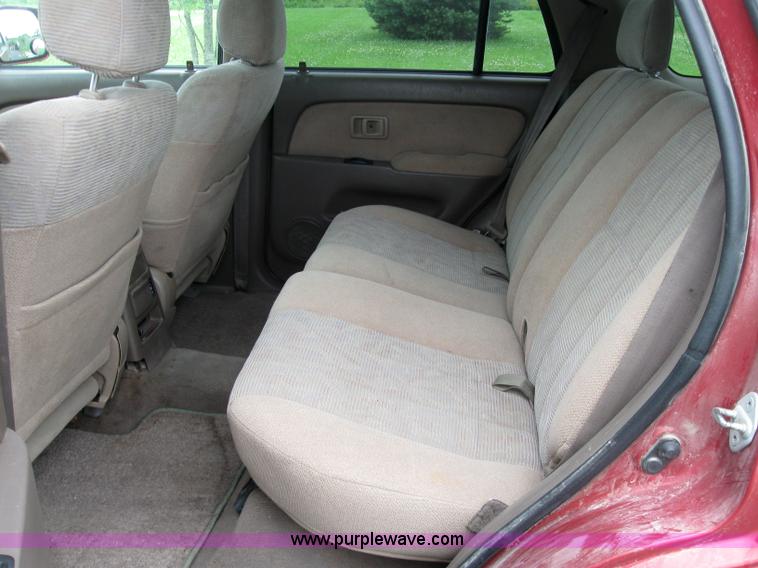 image for item 2225 2000 Toyota 4 Runner SR5