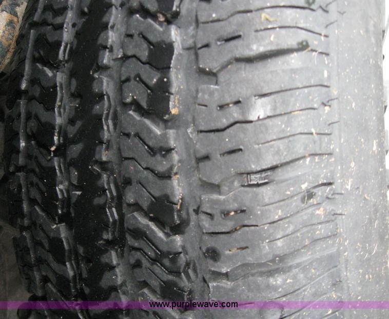 image for item 2225 2000 Toyota 4 Runner SR5