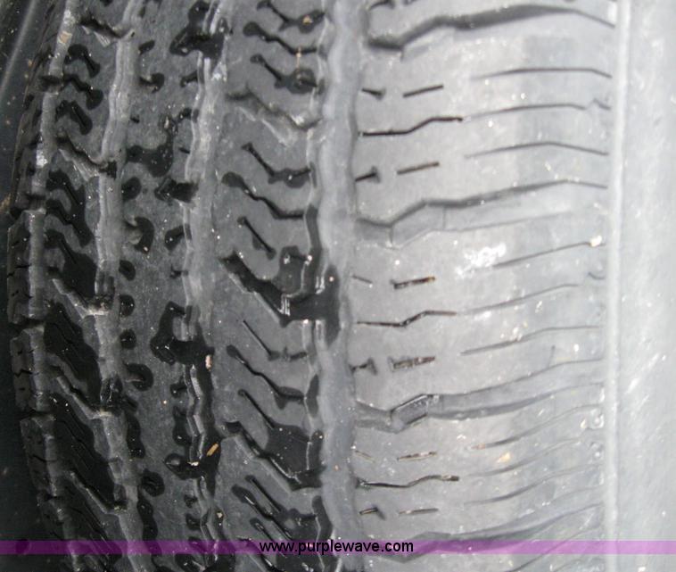 image for item 2225 2000 Toyota 4 Runner SR5