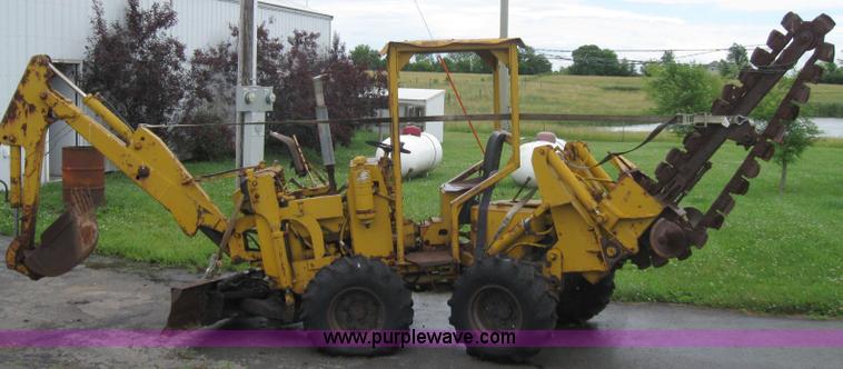 image for item 2226 Vermeer M Series trencher
