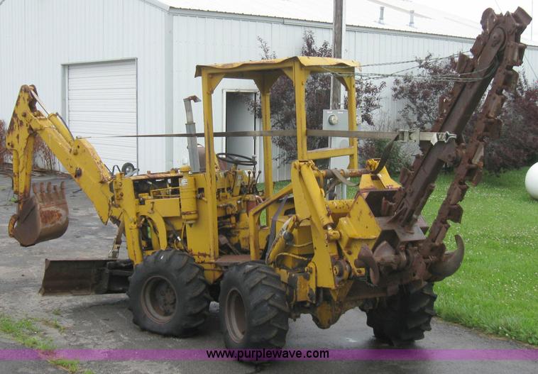 image for item 2226 Vermeer M Series trencher