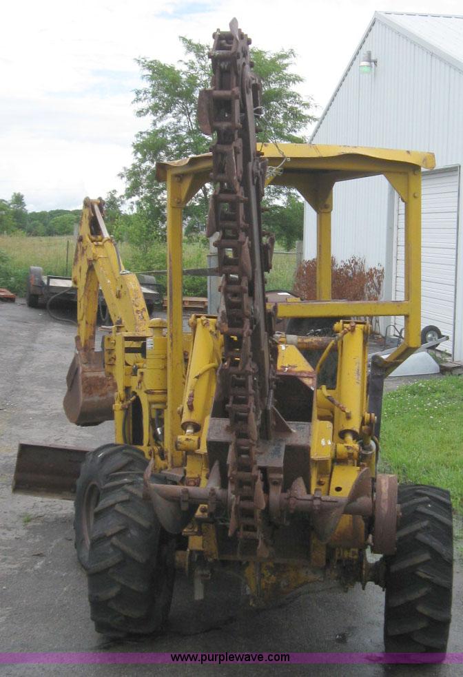 image for item 2226 Vermeer M Series trencher