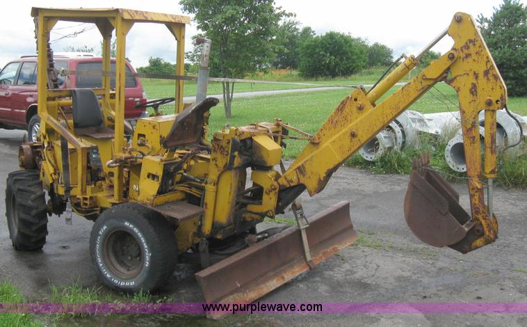 image for item 2226 Vermeer M Series trencher