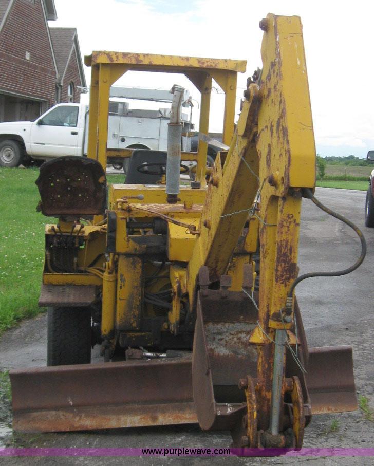 image for item 2226 Vermeer M Series trencher