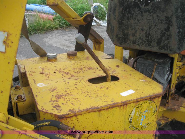 image for item 2226 Vermeer M Series trencher