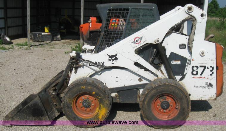 image for item 2250 Bobcat 873 skid steer
