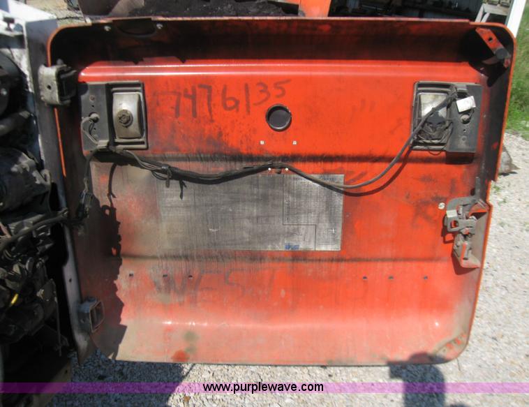 image for item 2250 Bobcat 873 skid steer