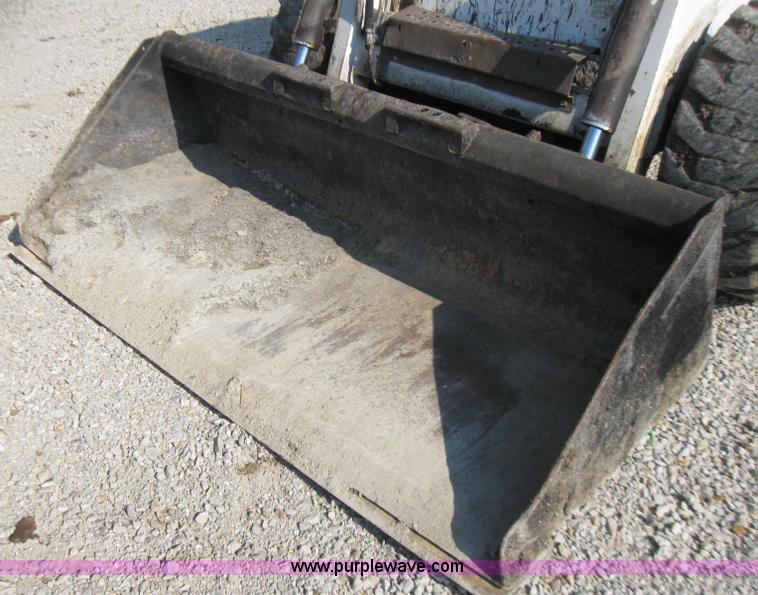 image for item 2250 Bobcat 873 skid steer