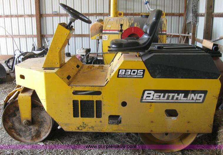 image for item 2251 Beuthlig B305 vibratory roller