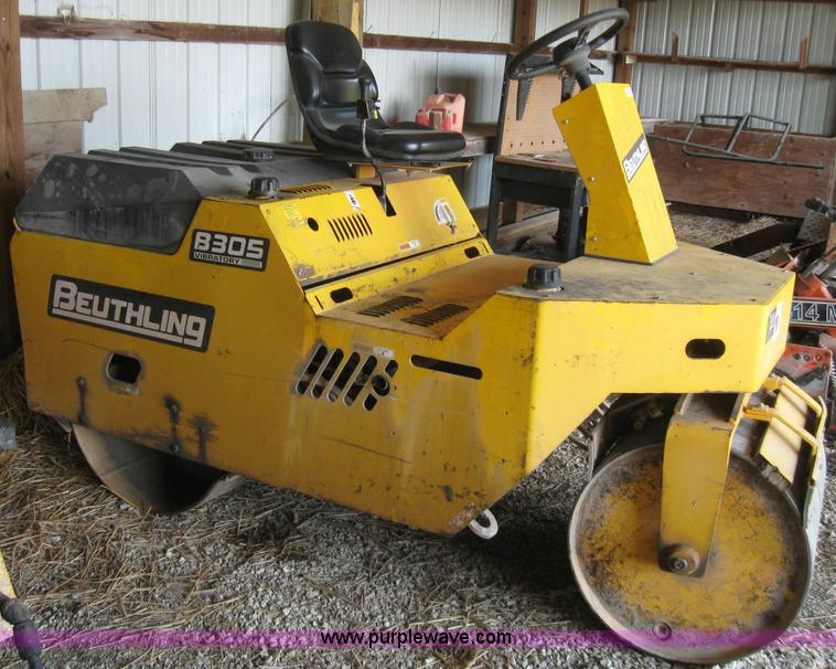 image for item 2251 Beuthlig B305 vibratory roller