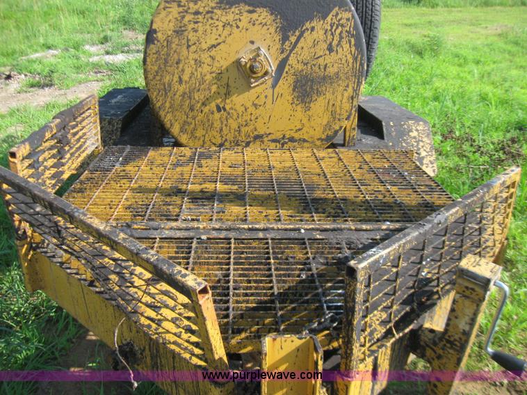 image for item 2256 Seal cart