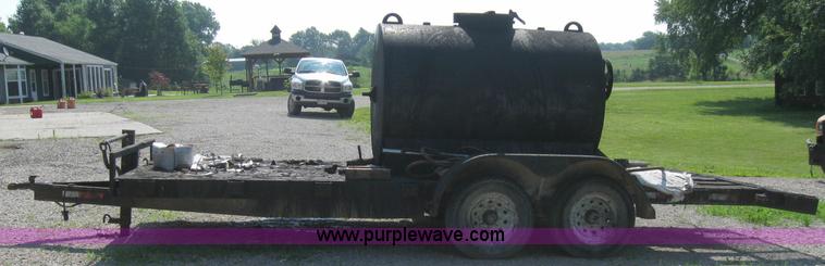 image for item 2257 Seal coat rig