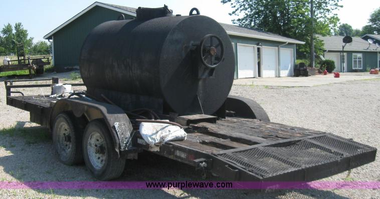 image for item 2257 Seal coat rig