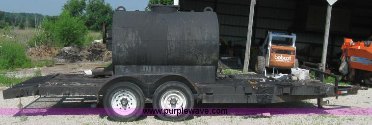 image for item 2257 Seal coat rig