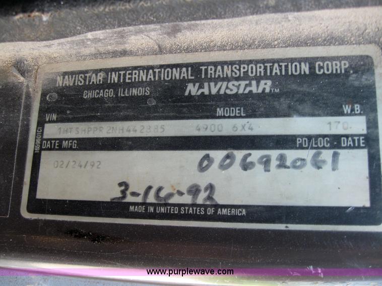 image for item 2258 1992 International Series 4900 dump truck