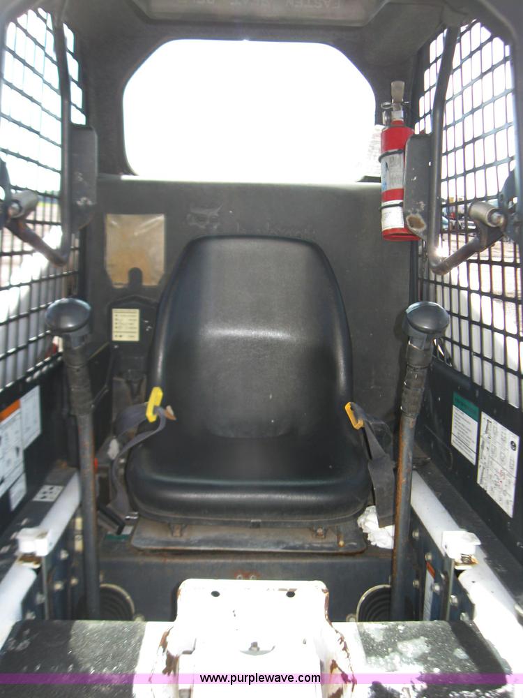 image for item 2264 1998 Bobcat 863 skid steer