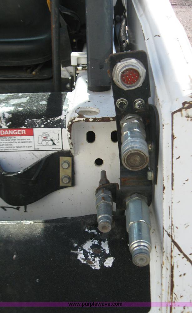 image for item 2264 1998 Bobcat 863 skid steer