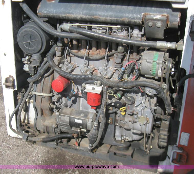 image for item 2264 1998 Bobcat 863 skid steer