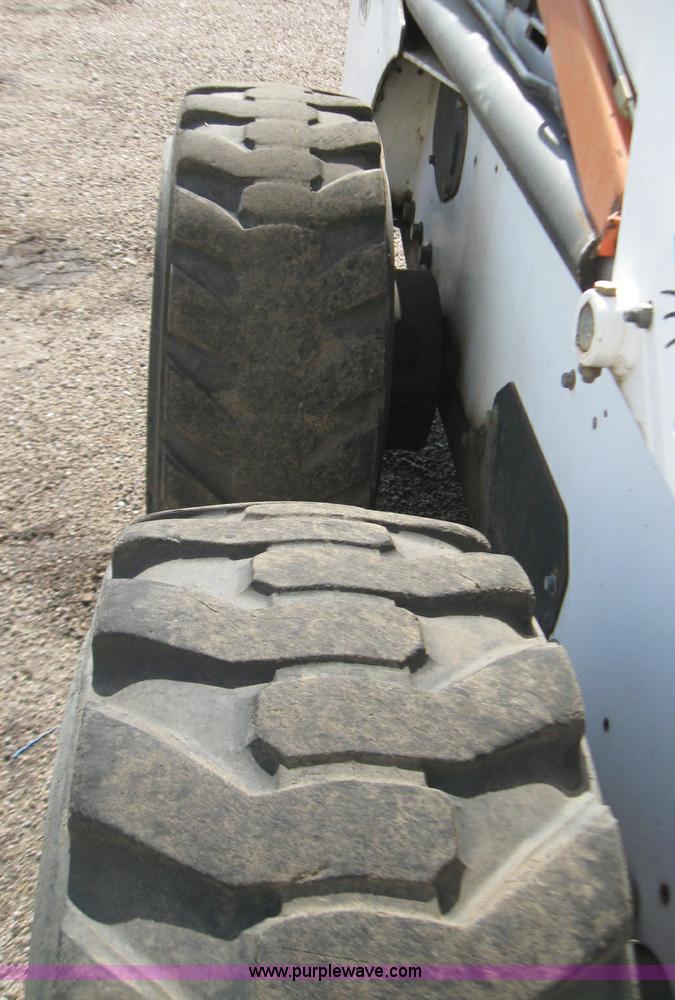 image for item 2264 1998 Bobcat 863 skid steer