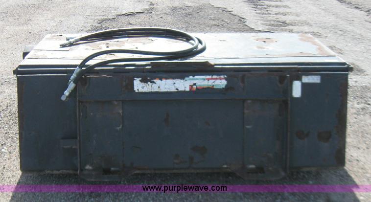 image for item 2267 1998 Bobcat PB36 sweeper attachment