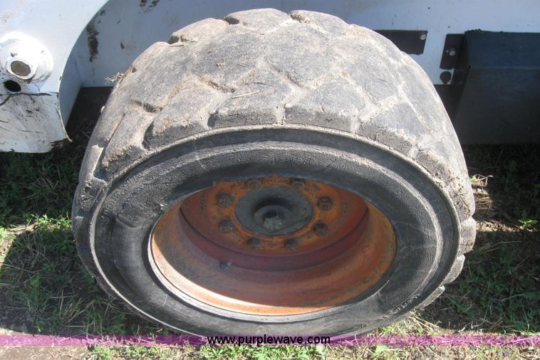 image for item 2315 1996 Bobcat 773 skid steer