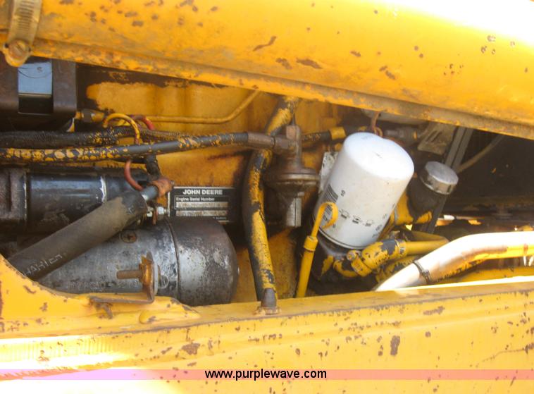 image for item 2316 1985 John Deere 410B backhoe