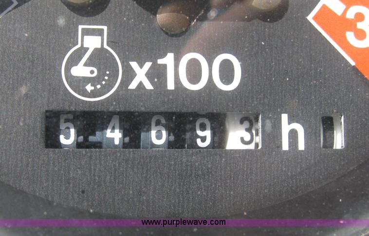 image for item 2316 1985 John Deere 410B backhoe