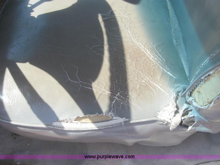 image for item 2318 1997 Ford F250 pickup truck