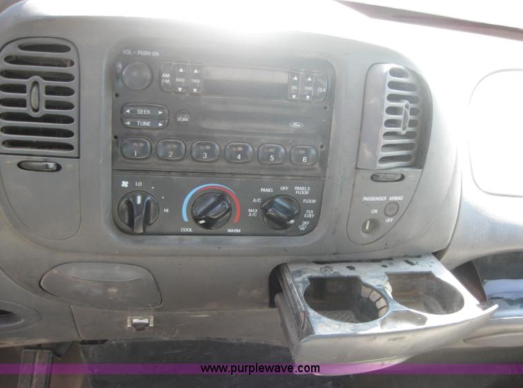 image for item 2318 1997 Ford F250 pickup truck