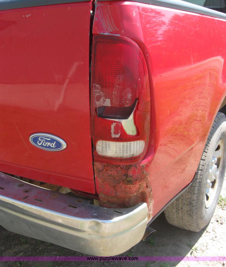 image for item 2318 1997 Ford F250 pickup truck