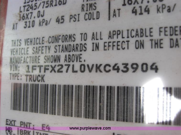 image for item 2318 1997 Ford F250 pickup truck